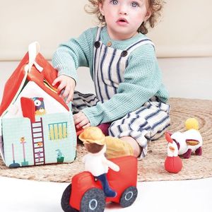 Lilliputiens LILLIPUTIENS Rozkładany domek Farma z 6 zwierzątkami, rolnikiem i traktorem 18 m+ 15