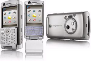Telefon komórkowy Sony Ericsson P990i srebrny 4