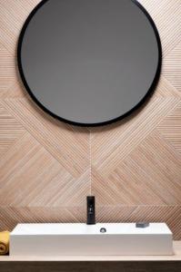 Bateria umywalkowa KFA Moza stojąca czarny (5032-815-81) 3