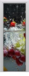 Tulup Fototapeta samoprzylepna na drzwi 75 x 205 cm Owoce w wodzie 1