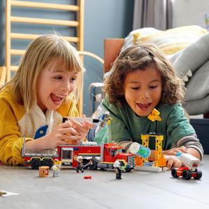 LEGO City Strażacka jednostka dowodzenia (60282) 4