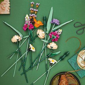 LEGO Icons Bukiet kwiatów (10280) 4