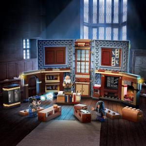 LEGO Harry Potter Chwile z Hogwartu: zajęcia z zaklęć i uroków (76385) 12