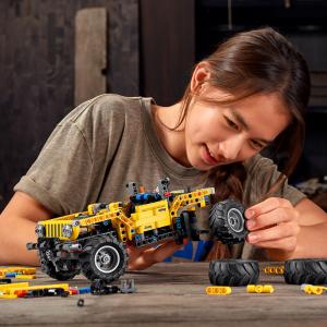 LEGO Technic Jeep Wrangler (42122) 4
