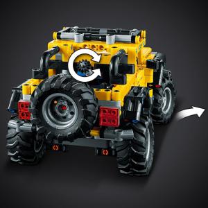 LEGO Technic Jeep Wrangler (42122) 7