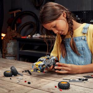 LEGO Technic Monster Jam Max-D (42119) 4