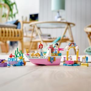 LEGO Disney Świąteczna łódź Arielki (43191) 3