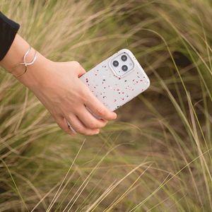 Uniq UNIQ etui Coehl Terrazzo Apple iPhone 12/12 Pro biały/natural white 6