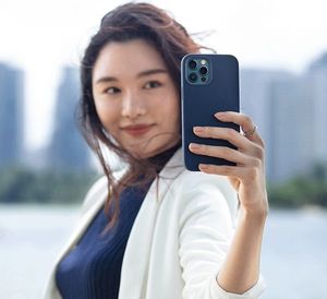 Uniq UNIQ etui Lino Hue Apple iPhone 12 mini niebieski/marine blue Antimicrobial 6