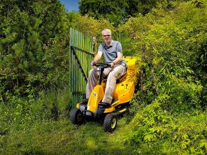 Traktor ogrodowy Cub Cadet LR1 MR76 3