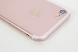 Smartfon Apple iPhone 7 A1778 4,7" 2GB 32GB, 4G LTE, Touch ID, Klasa A- Rose Gold iOS + szkło hartowane 9H (140824) 4