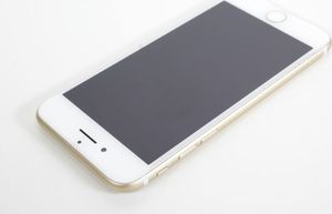 Smartfon Apple iPhone 7 2/32GB Złoty Klasa A- A- 2