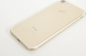 Smartfon Apple iPhone 7 2/32GB Złoty Klasa A- A- 3