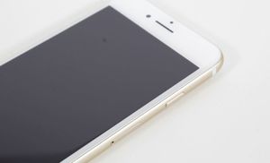 Smartfon Apple iPhone 7 2/32GB Złoty Klasa A- A- 5