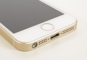 Smartfon Apple APPLE iPhone SE A1723 2GB 64GB LTE Retina 640x1136 Klasa A Gold iOS uniwersalny 1