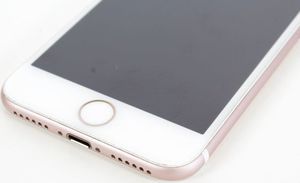 Smartfon Apple iPhone 7 2/32GB Różowe złoto 6