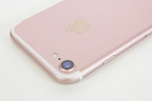 Smartfon Apple iPhone 7 2/32GB Różowe złoto 7
