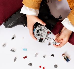 LEGO Star Wars Mikromyśliwiec Sokół Millennium (75295) 2