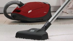 Odkurzacz Miele Complete C3 Cat&Dog Jeżynowa Czerwień 4