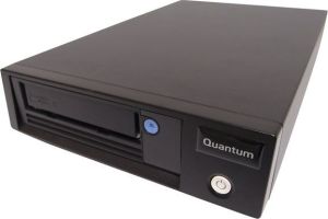 Streamer Quantum LTO-5 HH TABLETOPDRIVE (TC-L52BN-AR-C) 1
