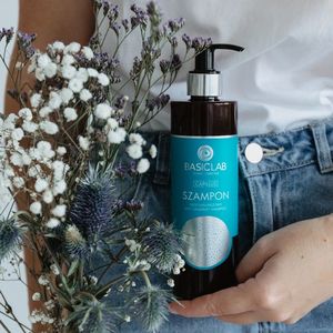 Basiclab Capillus Shampoo szampon przeciwłupieżowy, 300ml 3