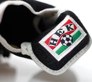 Buty piłkarskie, korkotrampki HEK uniwersalny 7