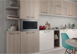 Kuchenka mikrofalowa Indesit MWI120GX 2