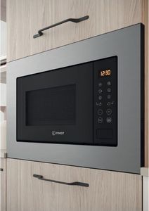 Kuchenka mikrofalowa Indesit MWI120GX 5