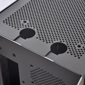 Obudowa Lian Li PC-Q17WX ROG (PC-Q17WX) 13