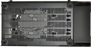 Obudowa Lian Li PC-Q17WX ROG (PC-Q17WX) 4