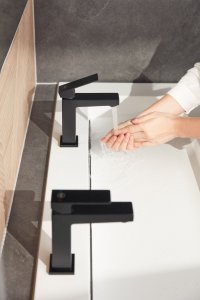 Bateria umywalkowa KFA Logon stojąca czarny (5132-815-81) 4