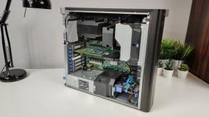 Komputer Dell Precision T7810 2x Intel Xeon E5-2650 v3 32 GB 256 GB SSD 500 GB HDD Windows 10 Pro 3