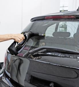 Myjka do okien Karcher  WV 5 Plus N Black Edition (1.633-467.0) 4