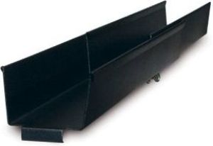 APC Boczny kanał do zarządzania kablami w szafach Rack (AR8008BLK) 2