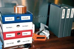 Q-Connect Kieszeń samoprzylepna Q-CONNECT, na wizytówki, rozc. na dł. boku, 60x95mm, 100szt. 2