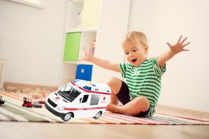 MalPlay KARETKA AMBULANS z Dźwiękiem I Światłem 1:16 NAPĘD 3