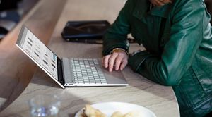 Laptop HP HP ENVY 13 FHD IPS i5-8250U 8/128SSD NVIDIA MX150 16