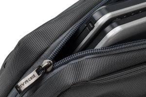 Torba RivaCase Central 17.3" (8251) 8