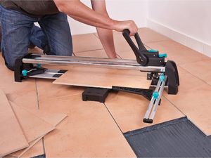 Maszynka do cięcia płytek Wolfcraft Przecinarka do glazury TC670 Expert 4