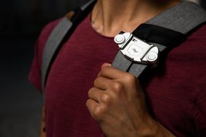 Peak Design Uchwyt Capture V3 bez płytki - srebrny 7