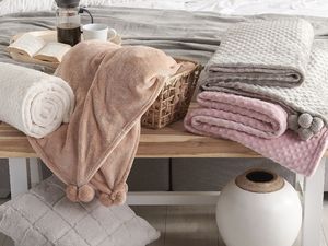 Beliani Koc 200 x 220 cm różowy SAMUR 2