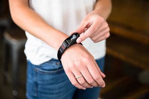 Peak Design Pasek Na Nadgarstek Cuff Ash Popielaty v3 12