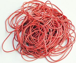 Q-Connect Gumki recepturki Q-CONNECT, 100g, średnica 50mm, czerwone 1
