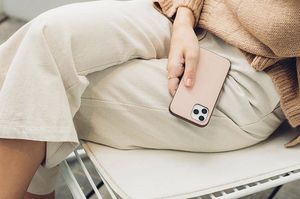 Moshi Moshi Overture - Etui 3w1 iPhone 12 Pro Max z kieszeniami na karty + stand up (system SnapTo) (Luna Pink) 7