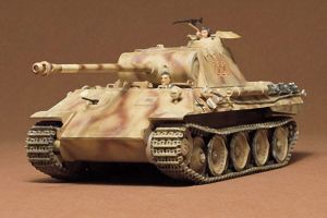 Tamiya German Panther Med Tank (35065) 1