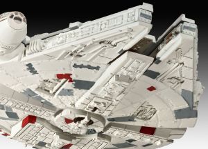 Revell Star Wars Millenium Falcon (03600) 4