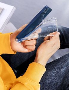 Ugreen Ugreen Protective Silicone Case gumowe elastyczne silikonowe etui pokrowiec iPhone 12 Pro Max przezroczysty 18