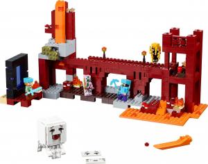 LEGO Minecraft Fortress of the Nether (21122) 2