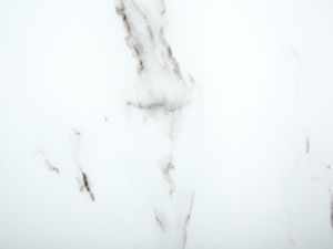 Beliani Stolik kawowy efekt marmuru biało-srebrny QUINCY 4