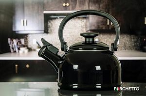 Forchetto Czajnik emaliowany Forchetto Retro czarny 1,6l z gwizdkiem 2
